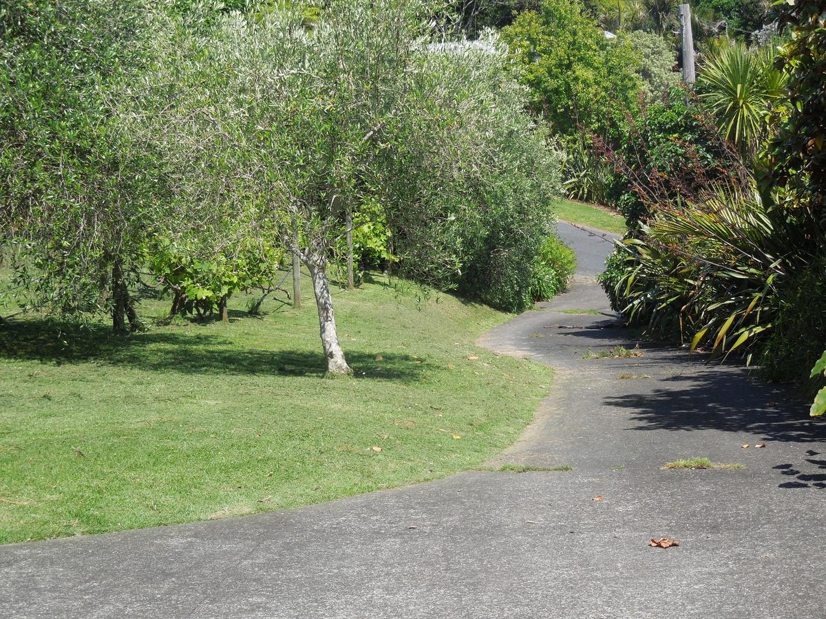 Island Breeze Apartment Oneroa Exterior photo